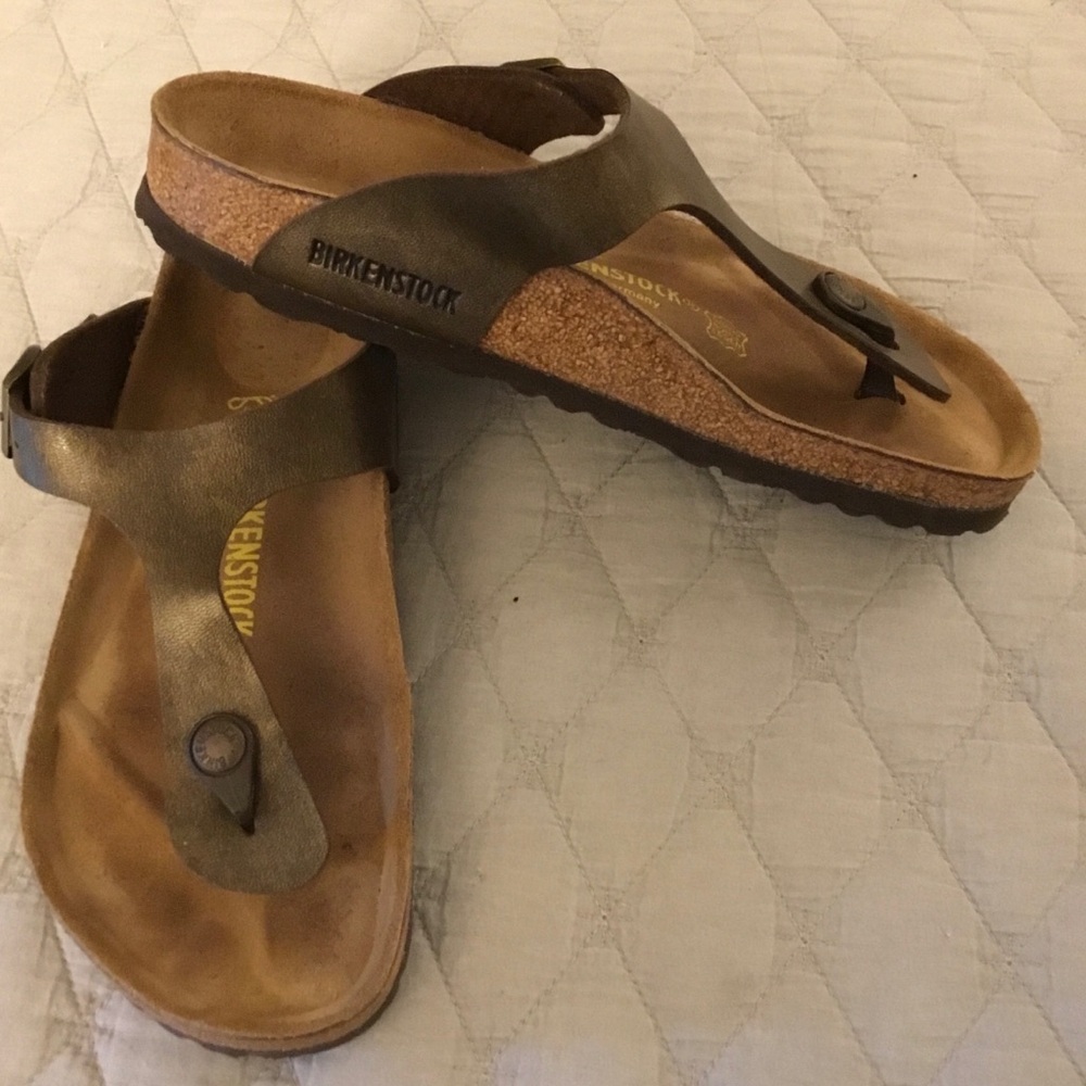 Women’s Birkenstock Gizeh Metallic Copper Birko-Flo Thong Sandals -SZ US 6/EU 37